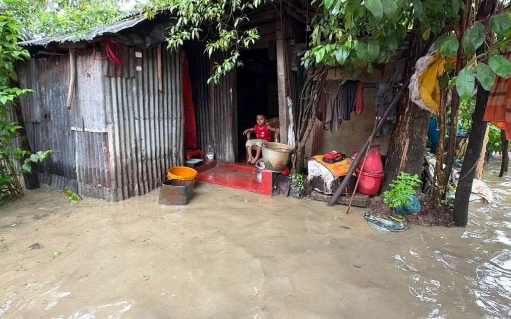 Flooding continues across 7 districts as 4 rivers flow above danger levels; death toll rises to 39