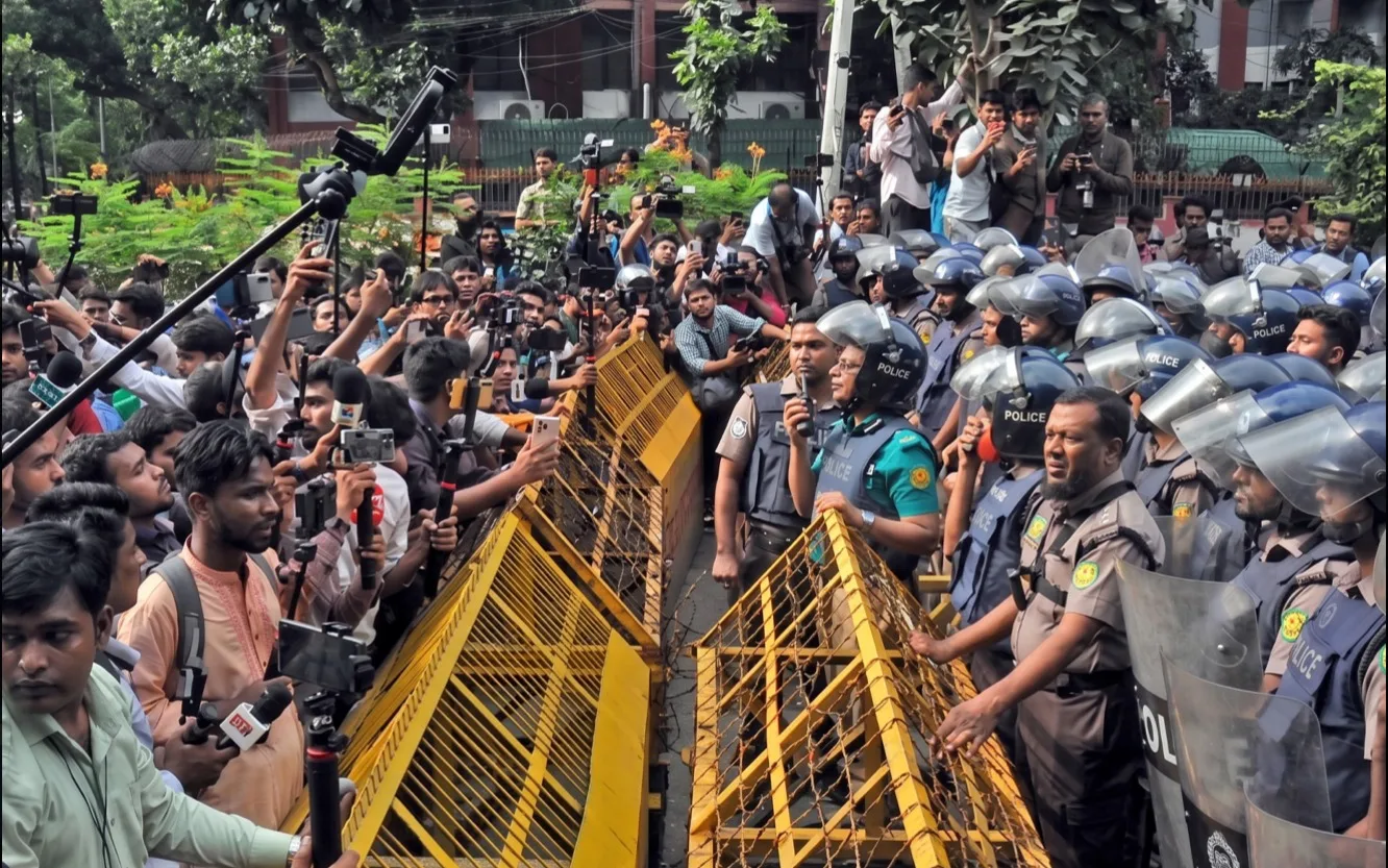 6 students enters Secretariat with six-point demands, Edu Minister's resignation not one of them