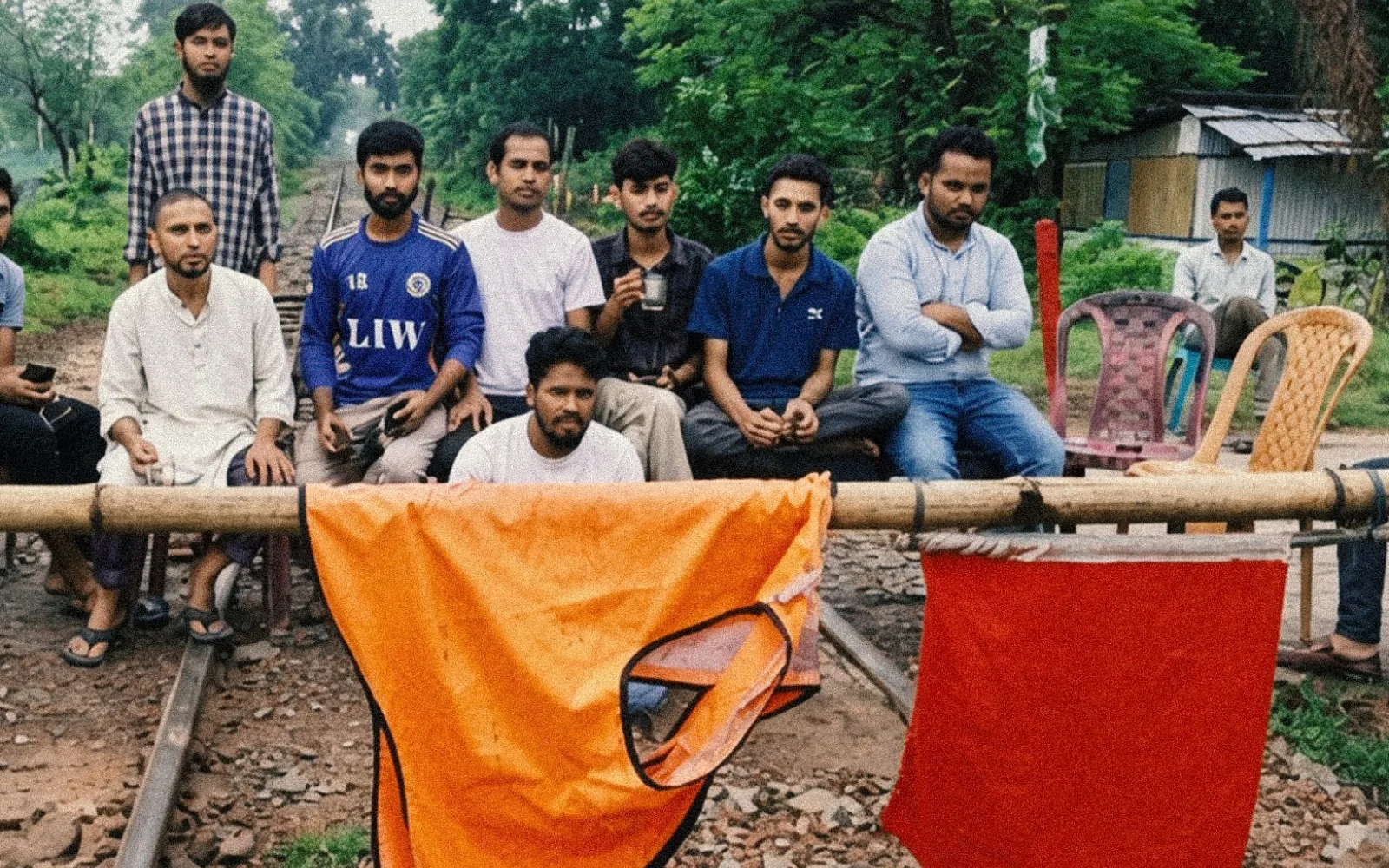 Rail links between Rajshahi & rest of the country suspended over alleged assault on RU student aboard a train
