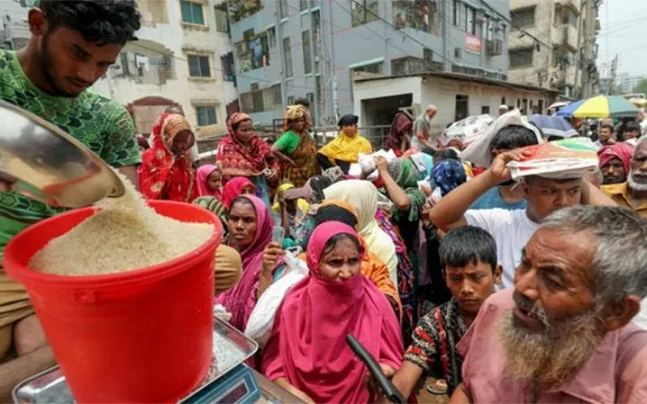 Govt starts 30 kg rice distribution to low-income people for food security