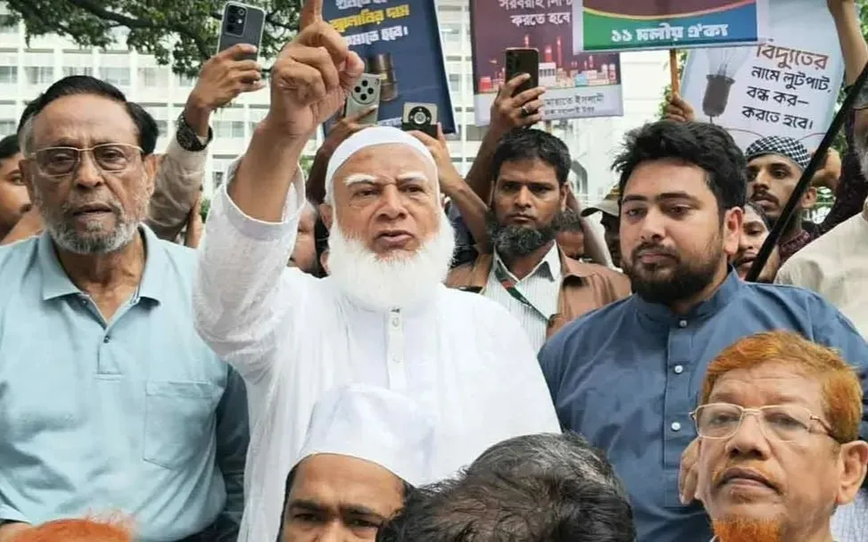 Police block 11-party alliance as they march to Secretariat over fuel and price hike issues