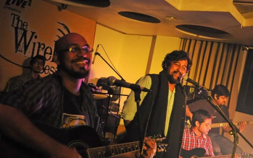 Rushnaf and Shanto performing live