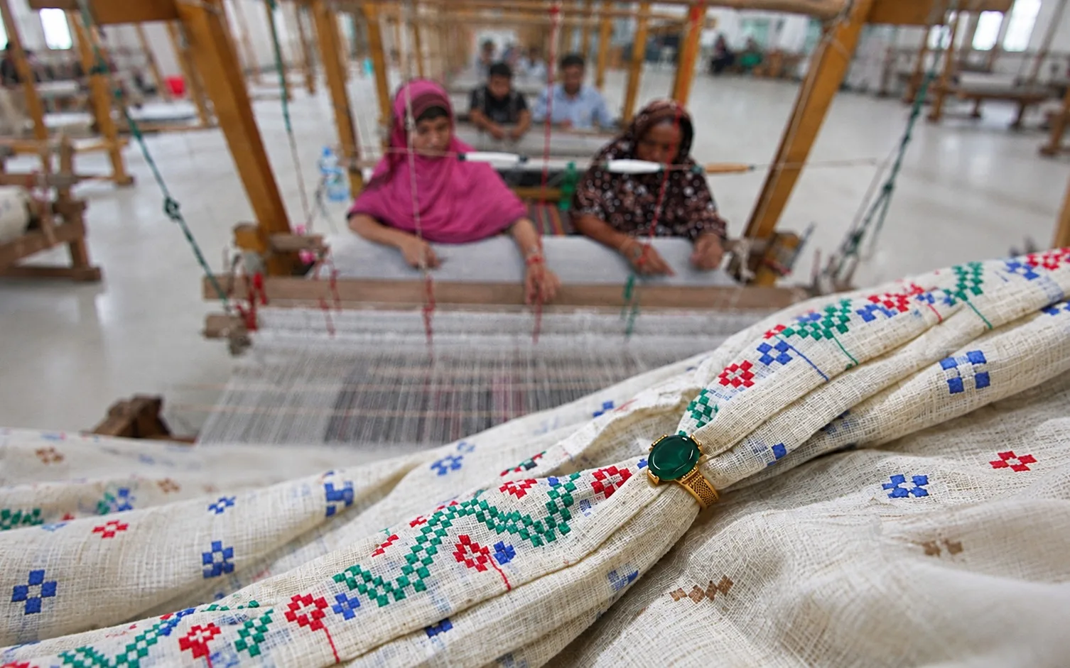 Revived Dhakai Muslin Prepares to Enter Global Luxury Market